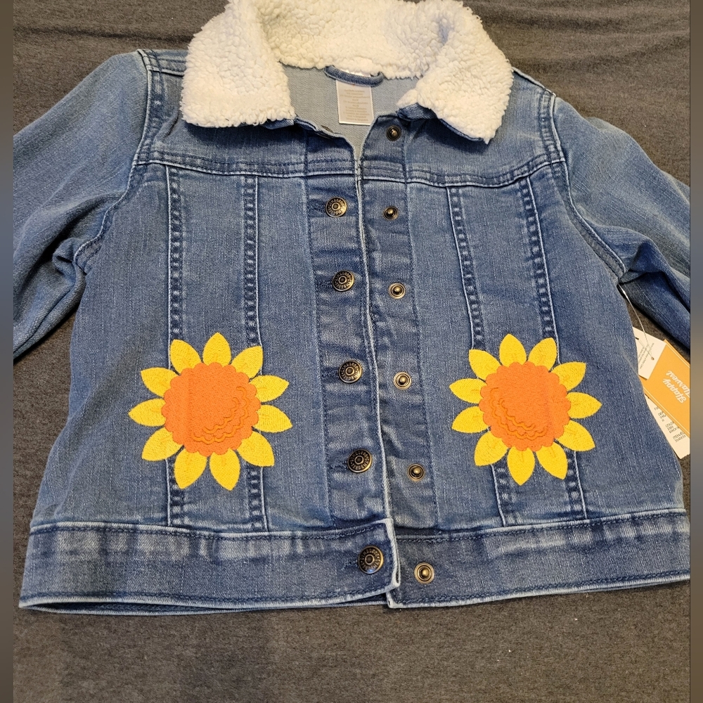 Girls two piece denim outfit, Gymboree, color is blue denim, size 7, new with t
